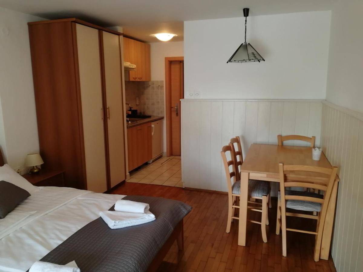Apartmaji Z Fizine Portoroz Exterior photo