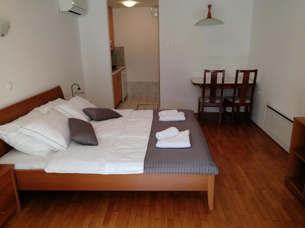 Apartmaji Z Fizine Portoroz Exterior photo